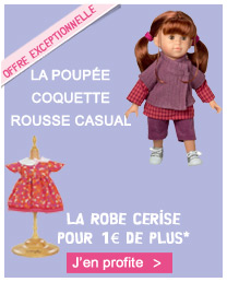 poupée coquette rousse et robe cerise